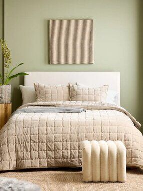 QUINCE Velvet Box Quilt KING and 2 KING Box Quilted Pillow Shams -  Tan -  NEW